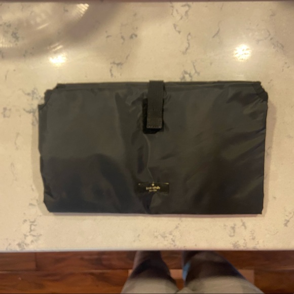 Kate Spade diaper bag or large family tote - Picture 8 of 9